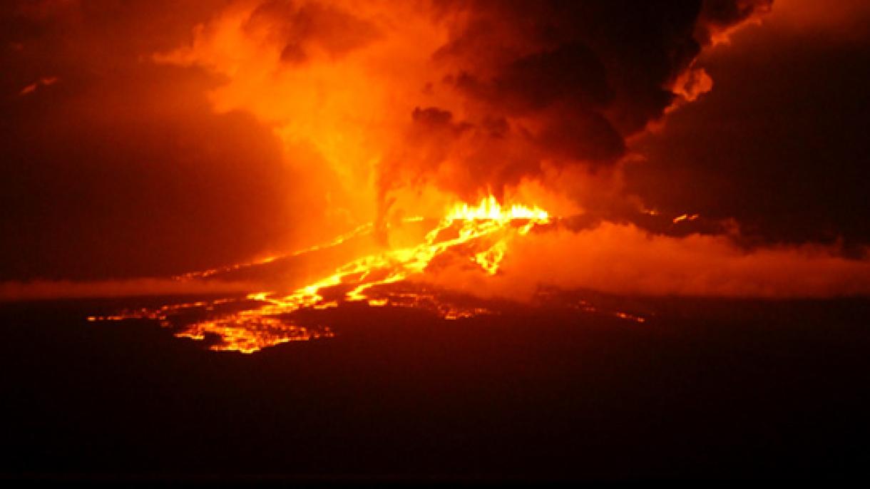 Sismo de magnitud 5,4 y anomalía térmica en un volcán de Galápagos