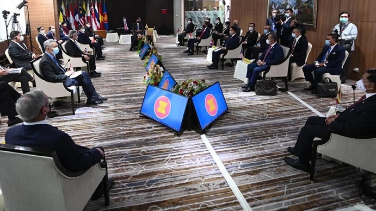 东盟在印尼举办峰会讨论缅甸危机
