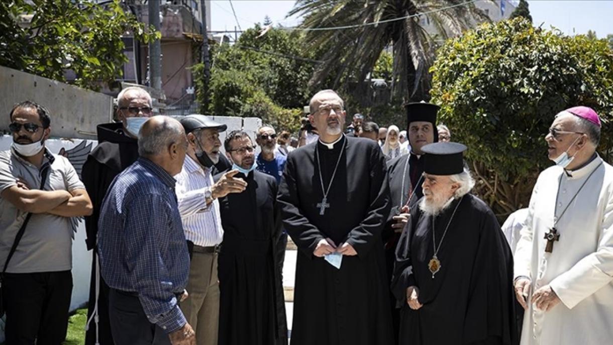 基督教神职人员代表团访问巴勒斯坦居民
