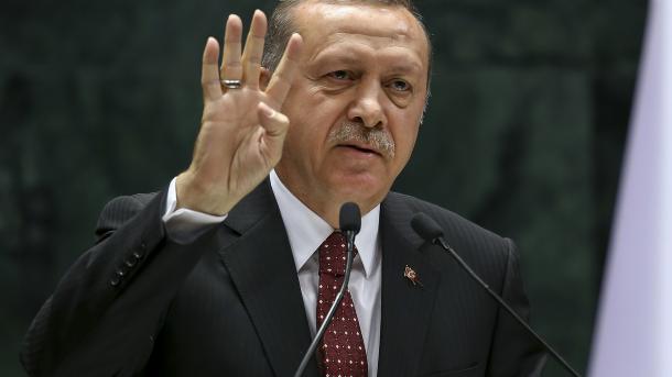 رئیس جمهور ترکیه میگوید هرگز اجازه نخواهند داد تا اتحادیه اروپا ترکها را به تمسخر بگیرد