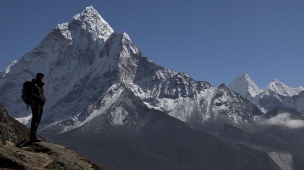 346 hegymászó próbálkozik a Mount Everest meghódításával