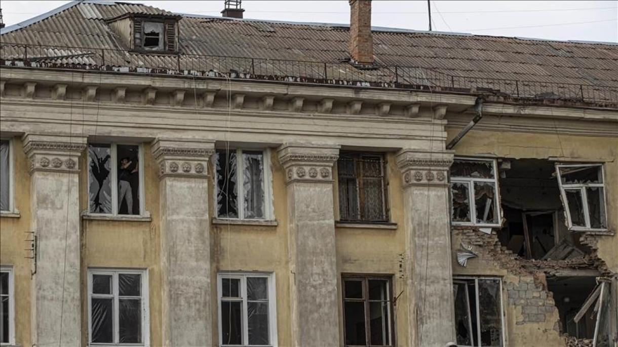 Поне 10 цивилни са загинали при руски удари в украинския град Марганец