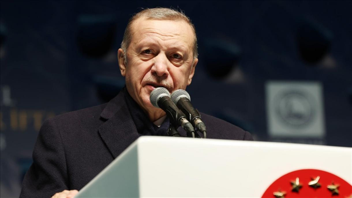 Il presidente Erdogan rilascia dichiarazioni da istanbul