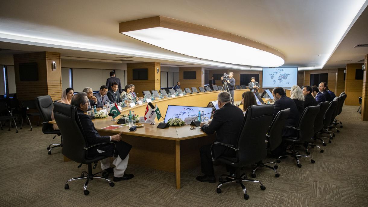 پاکستان کے وفاقی وزیر شفقت محمود نے تیکا کے مرکزی دفتر کا دورہ کیا