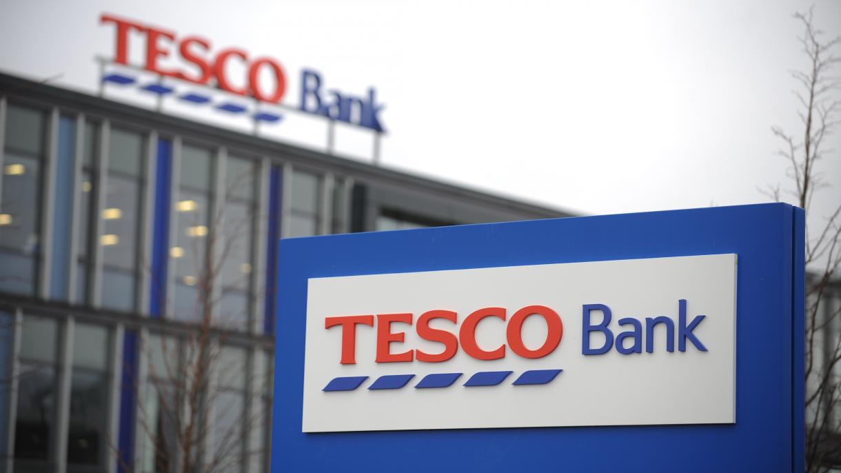 Feltörték a Tesco bank ügyfeleinek kártyaadatait Angliában