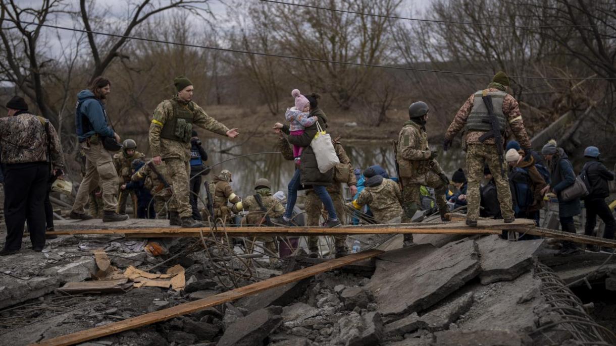 乌克兰副总理宣布开通9条人道主义走廊疏散平民