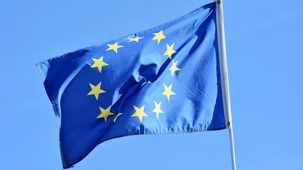 Jövő júniusban kezdődhetnek meg Albánia és Macedónia uniós csatlakozási tárgyalásai