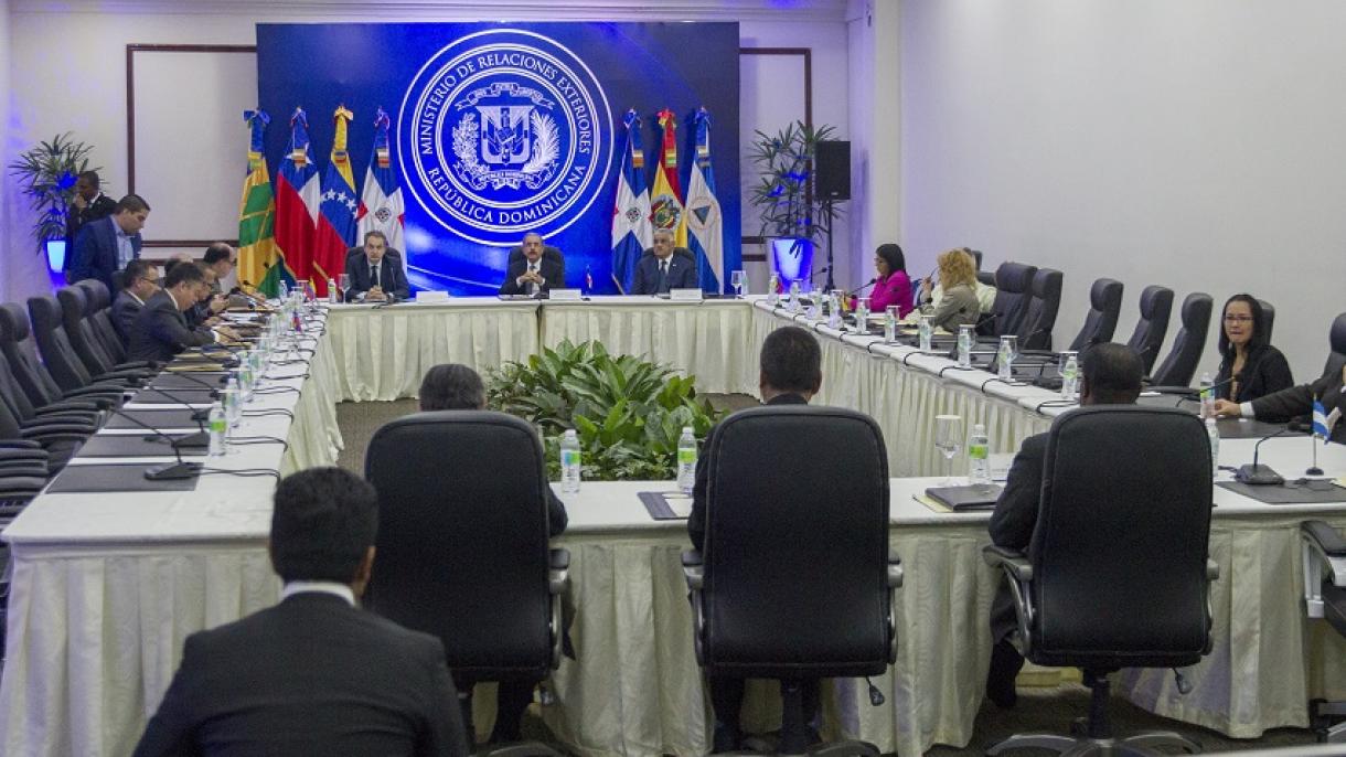 El Gobierno venezolano acusa a la oposición de recibir presiones para no llegar a un acuerdo