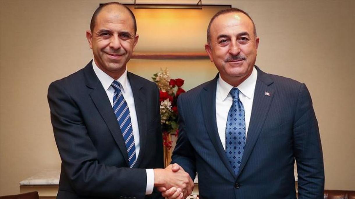 دیدار وزیر خارجه ترکیه با معاون نخست وزیر و وزیر خارجه جمهوری ترک قبرس شمالی