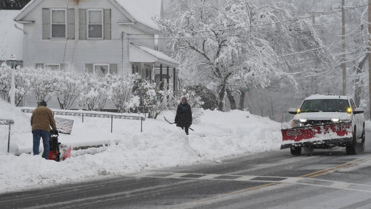 امریکہ یخ بستہ سردی سے دو چار، بے گھر افراد کی زندگیاں خطرے میں