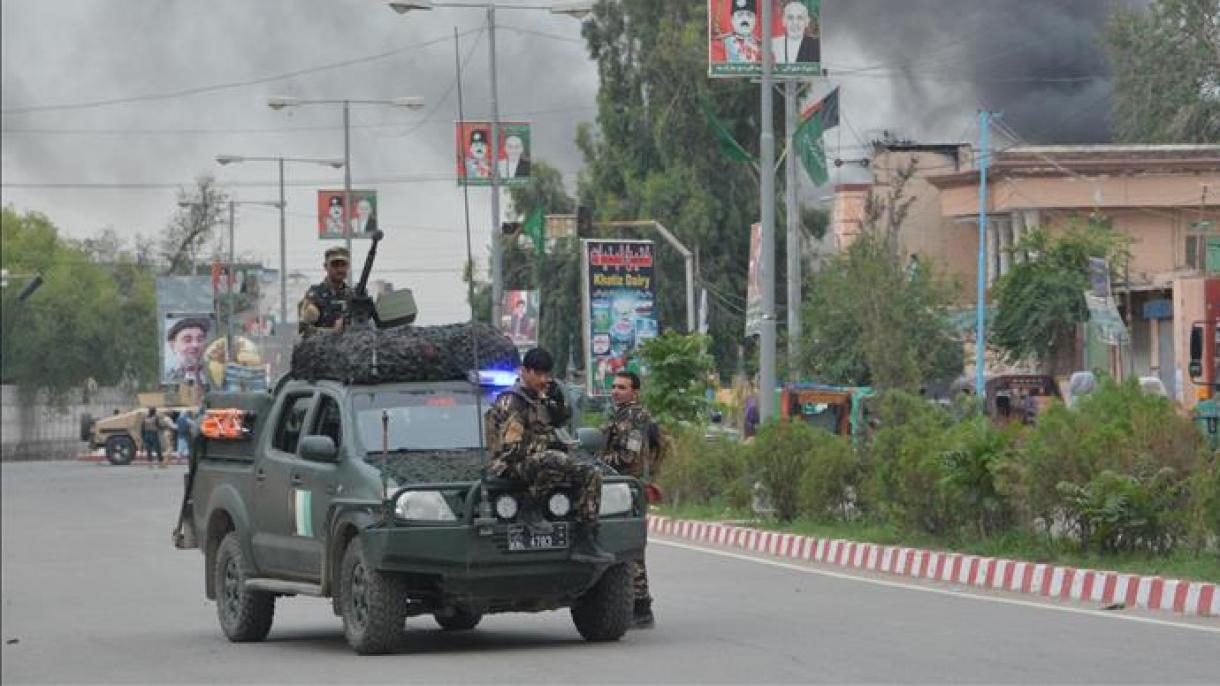 Organizan atentado de coche bomba en Gazne de Afganistán