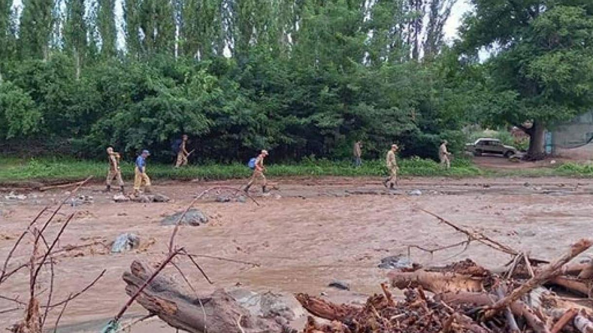 吉尔吉斯斯坦洪灾6人丧生