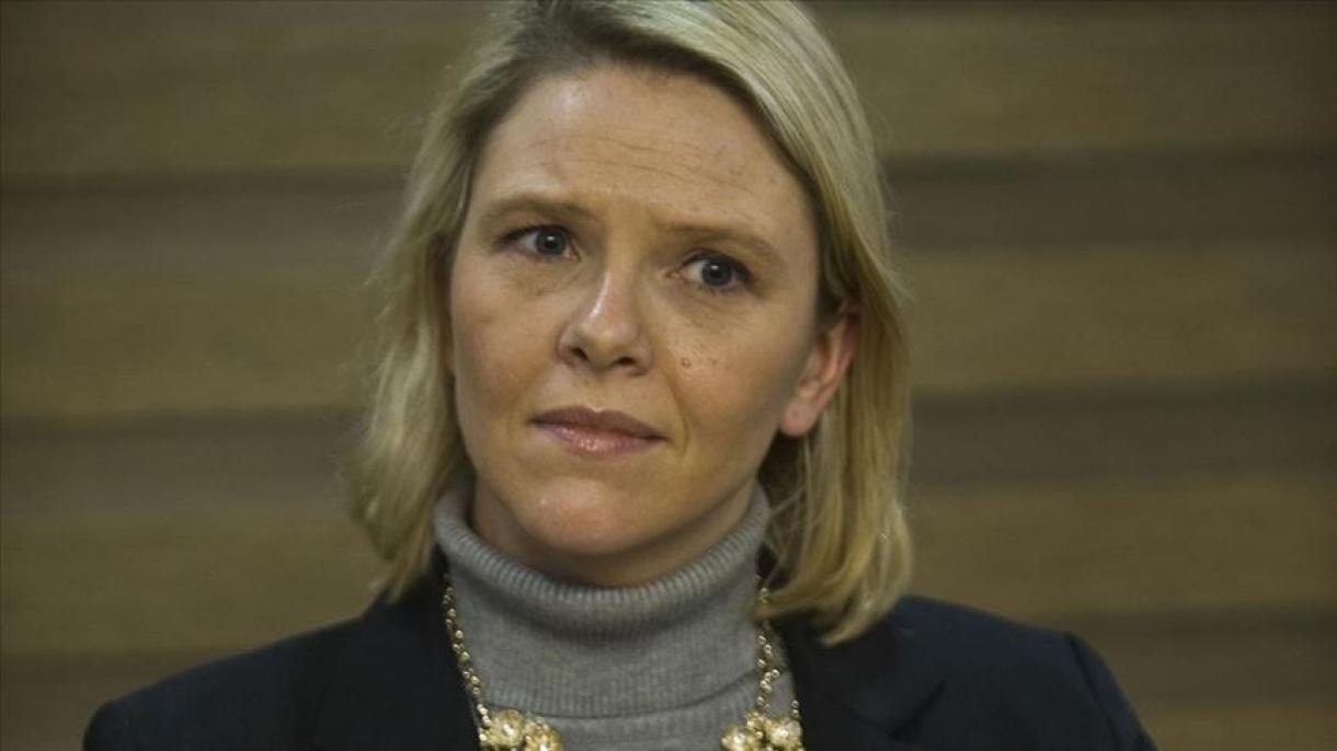 Ministra de Salud noruega: “Dejen que la gente coma carne roja, fume y beba alcohol”