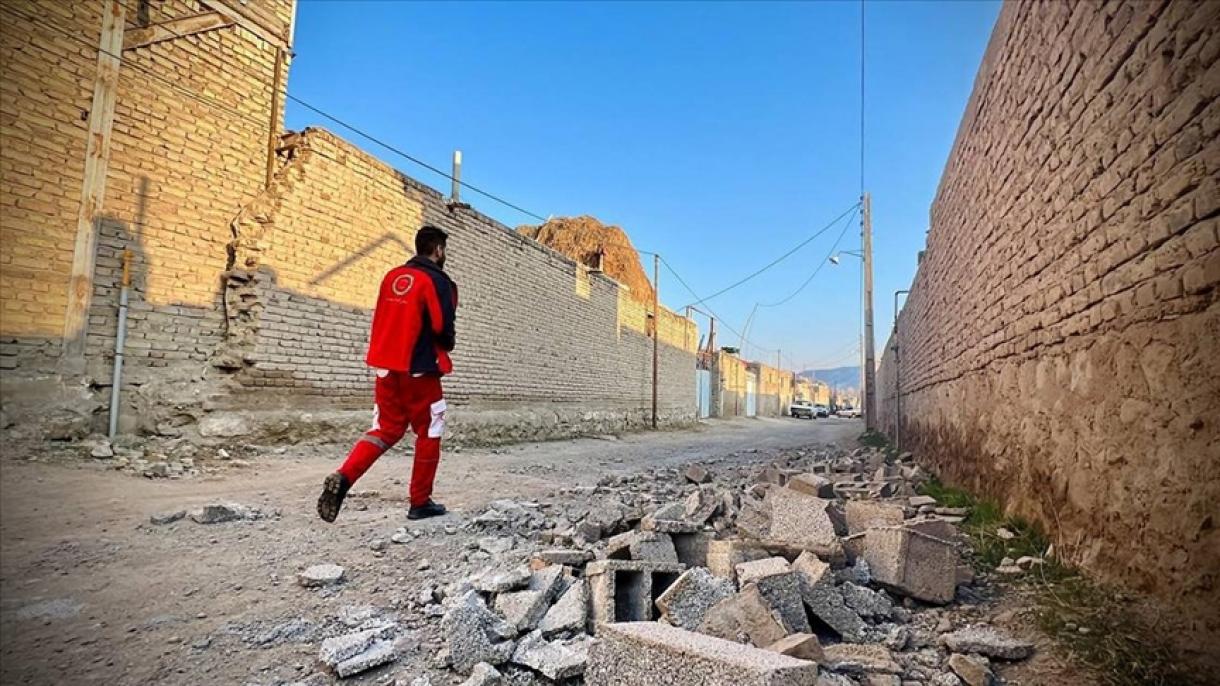 Más de 100 heridos en Irán debido al terremoto de 5,4
