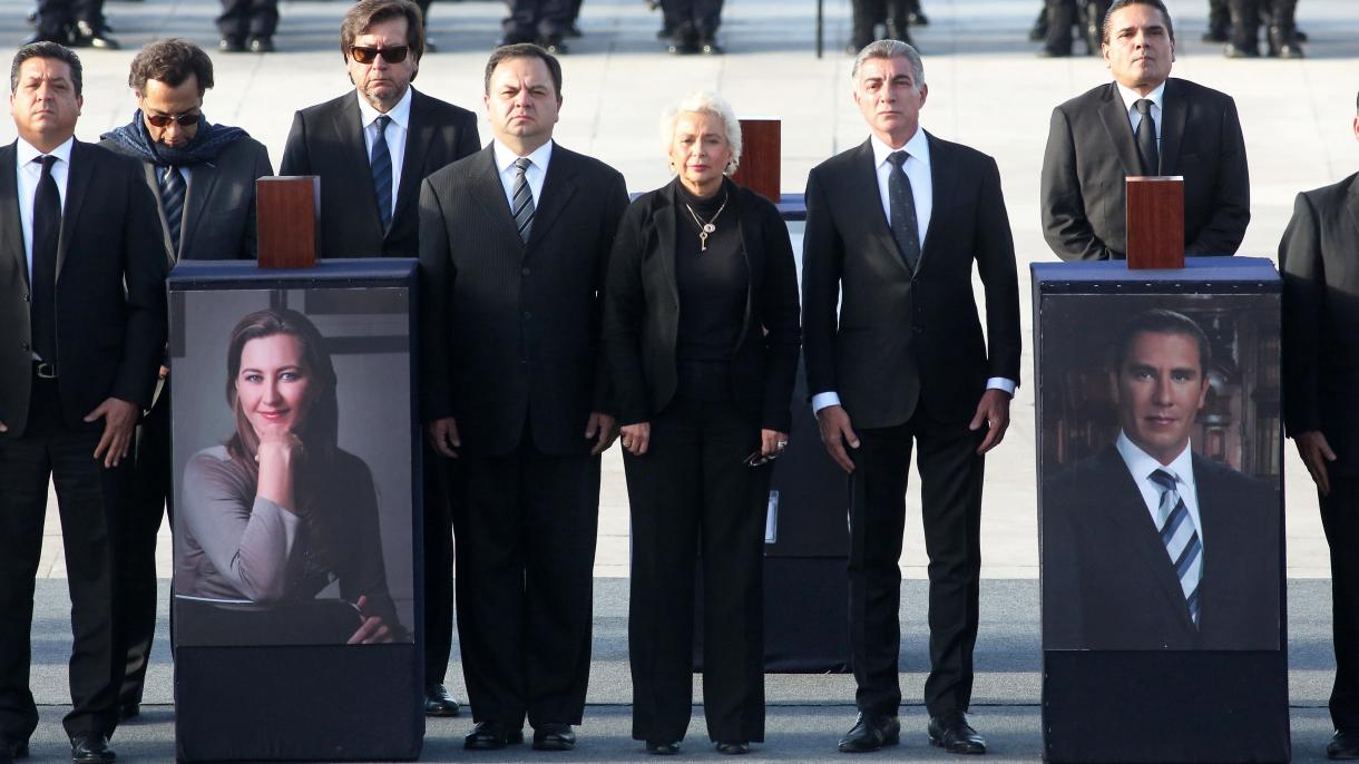 México despide a gobernadora y senador en politizado funeral de Estado