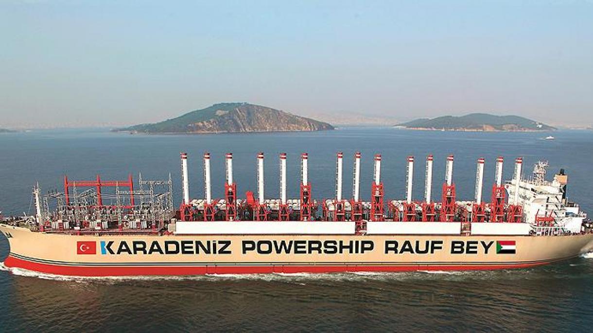 El buque de energía turco produce electricidad en Sudán