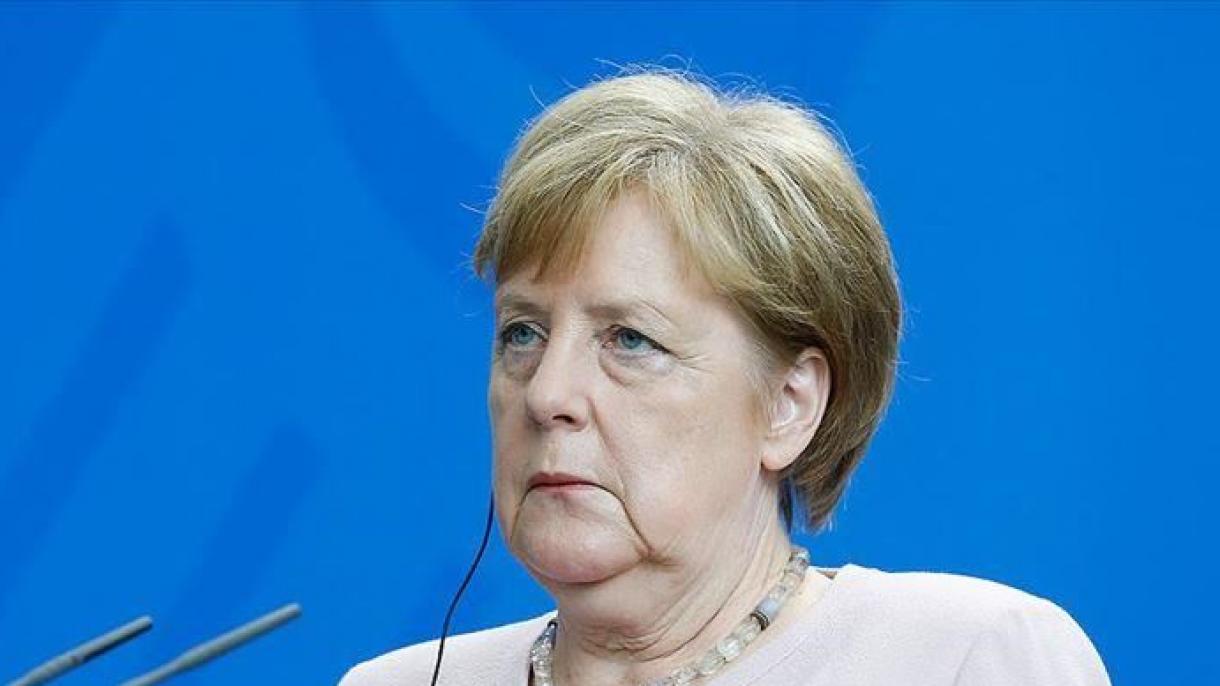 Merkel: "A UE enfrenta o maior desafio desde a sua criação"