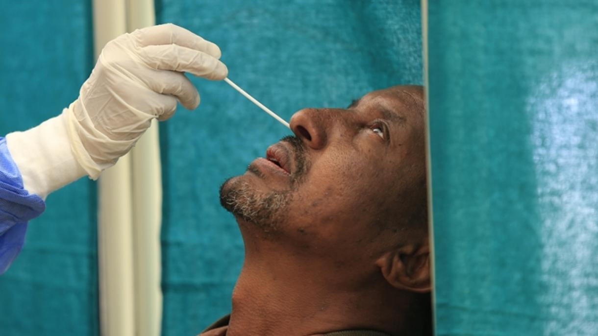 非洲新冠病毒感染者是确诊人数的1百倍
