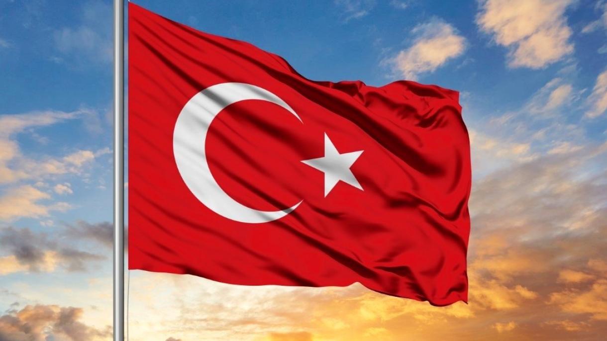 ئەنقەرە تۈركىيە بايرىقىغا قىلىنغان ھۆرمەتسىزلىكنى قاتتىق ئەيىبلىدى