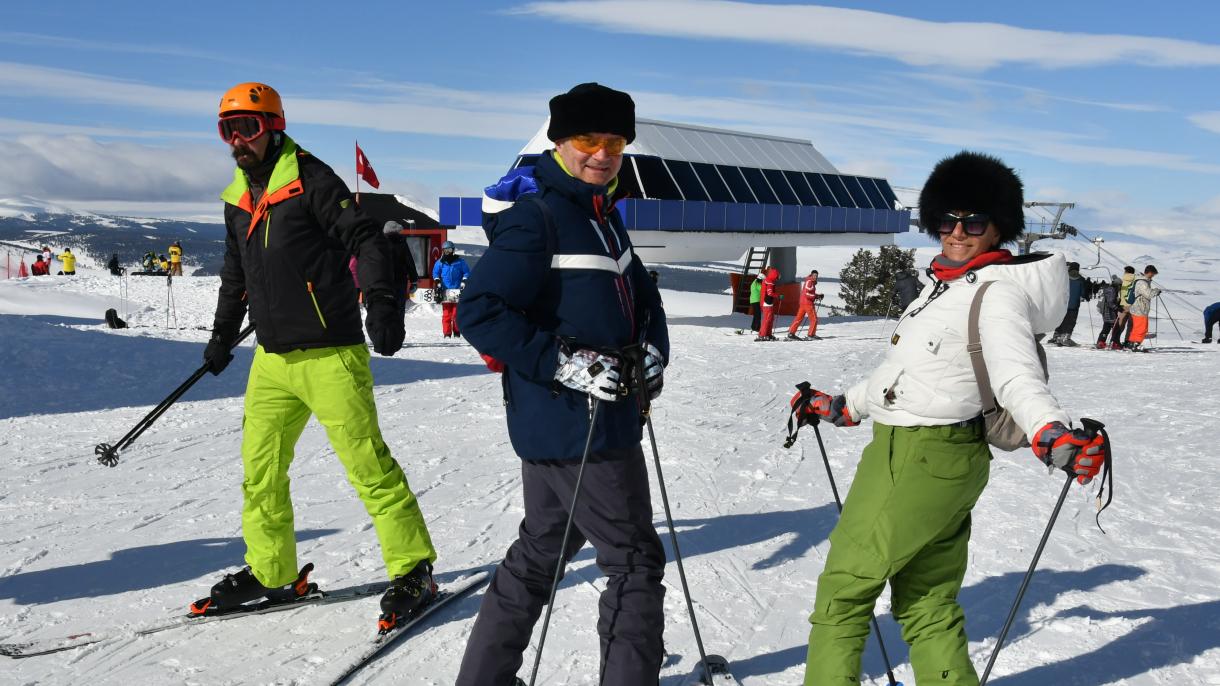 Törekmänstan qunaqları Cıbıltäpädä