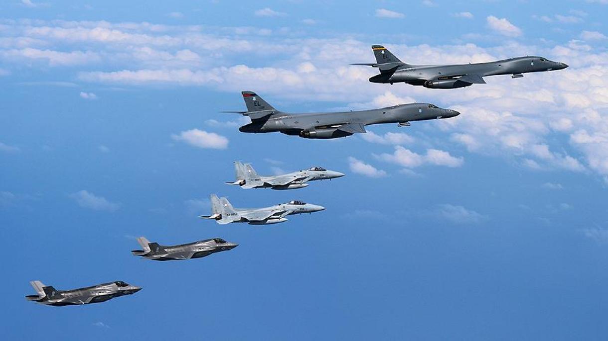 Aviões de guerra dos EUA  voam perto da Coreia do Norte
