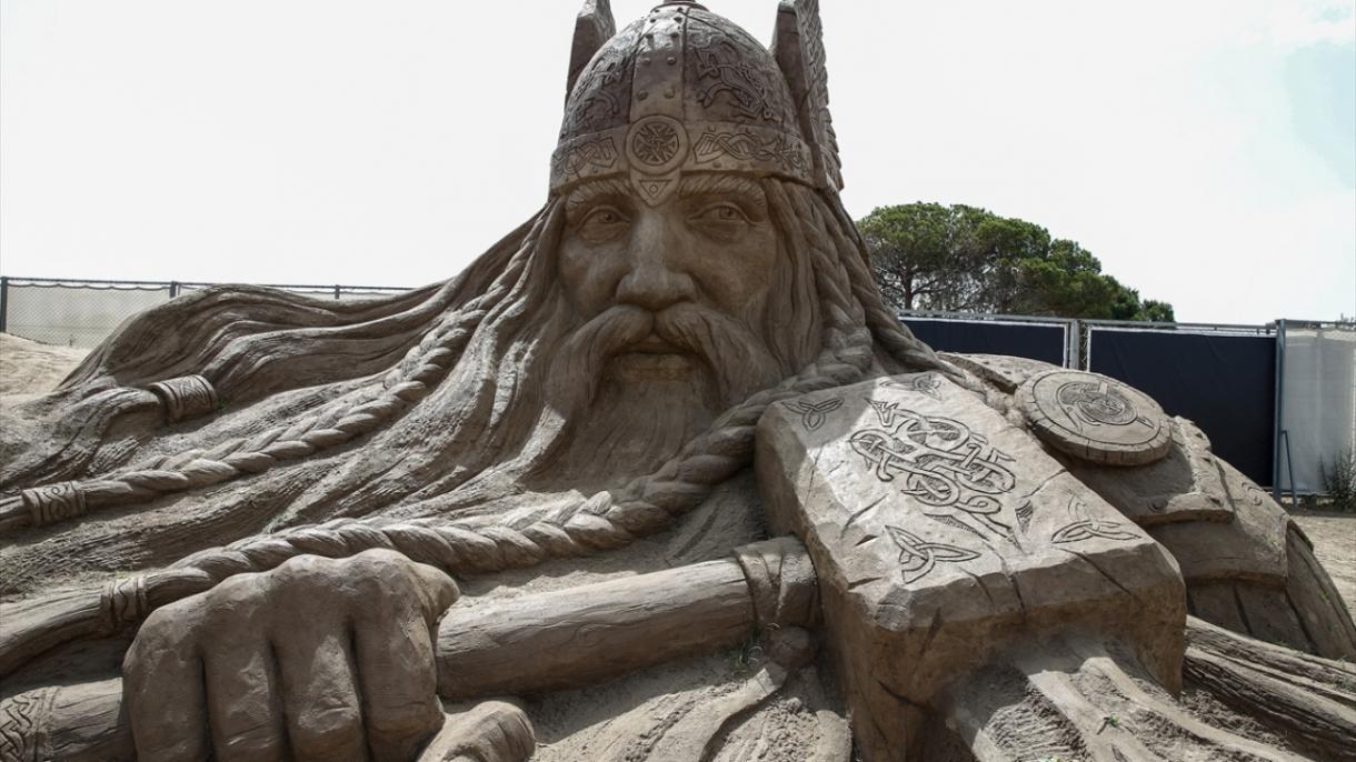Antalya, pronta para o Festival Internacional de Escultura em Areia