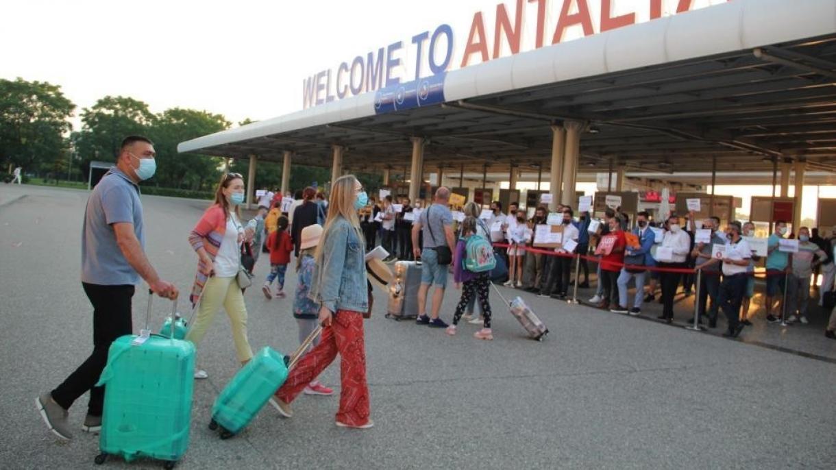 Анталияға қаңтарда 138 мың 604 шетелдік турист келді