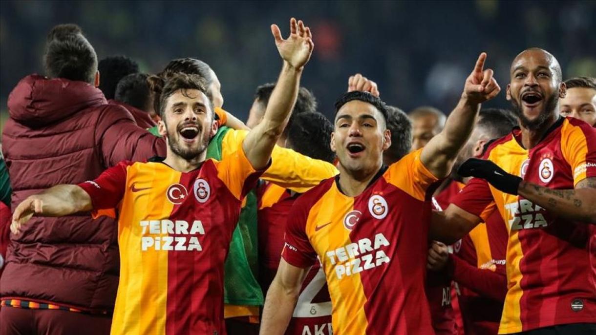 Galatasaray põe fim a uma maldição com 20 anos e vence o Fenerbahce por 3-1