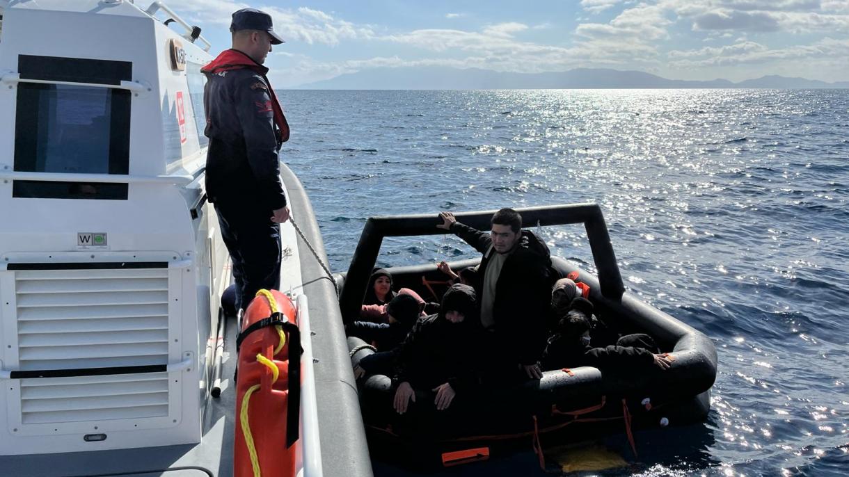 Újabb illegális migránsokat mentettek ki a török partoknál