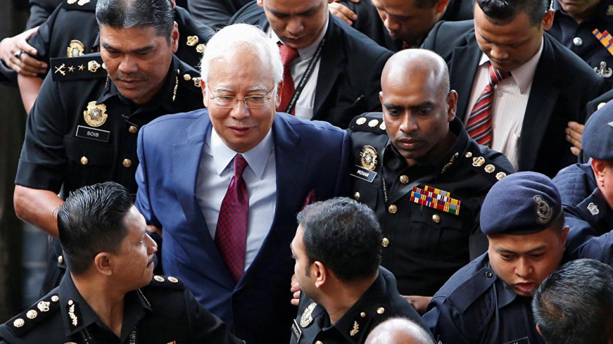 前马来西亚总理纳吉布获准保释