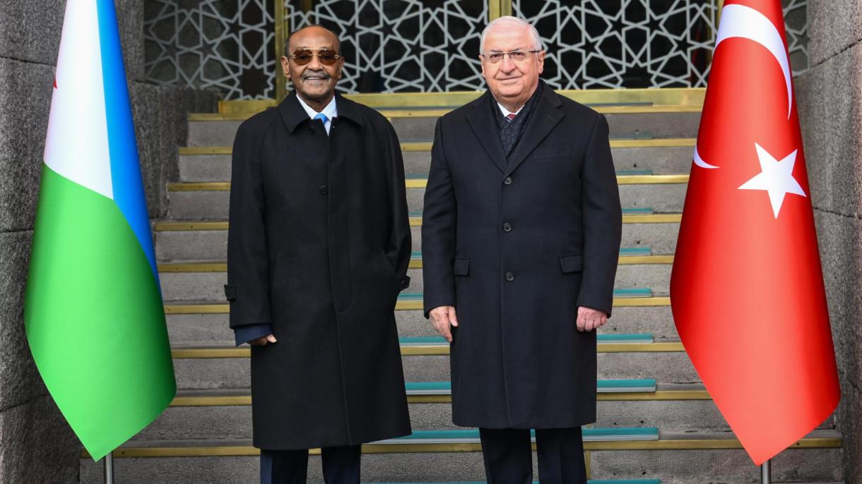 Министърът на отбрана на Джибути е на официално посещение в Турция