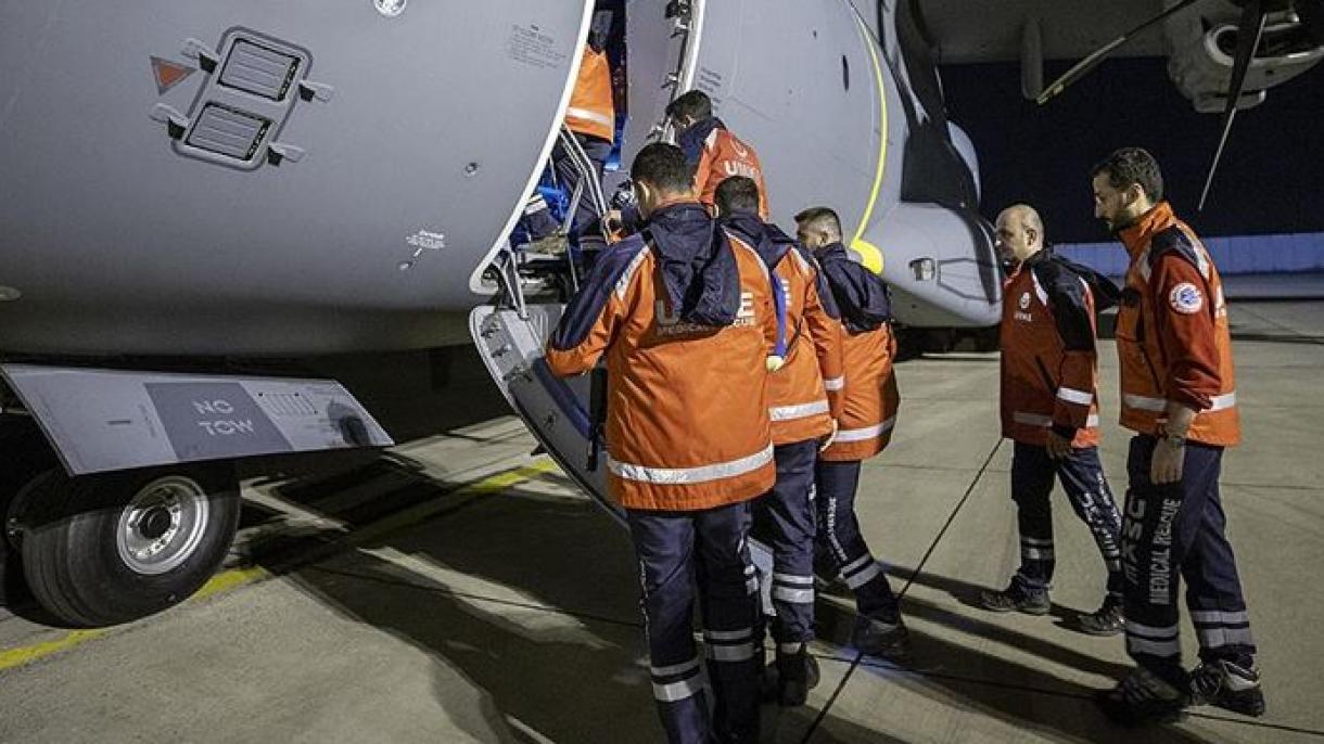 اولین هواپیمای حامل پرسنل بهداشتی متعلق به نیروهای مسلح ترکیه، به موگادیشو رسید