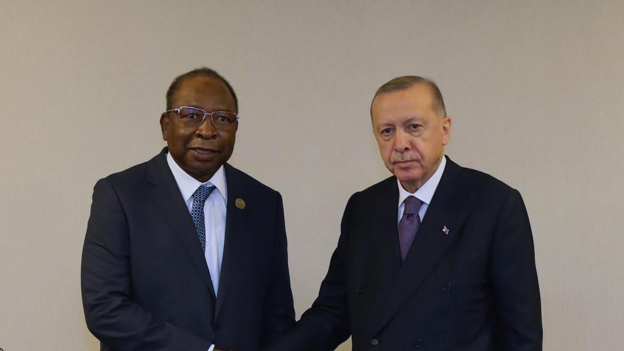 Ouhoumoudou Mahamadou-Erdogan.jpg