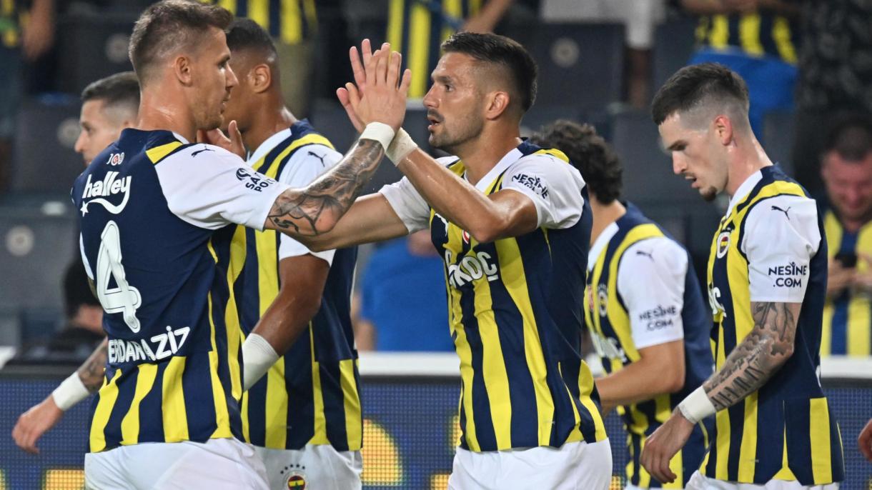 El Fenerbahçe derrotó al Zimbru de Moldavia por 5-0