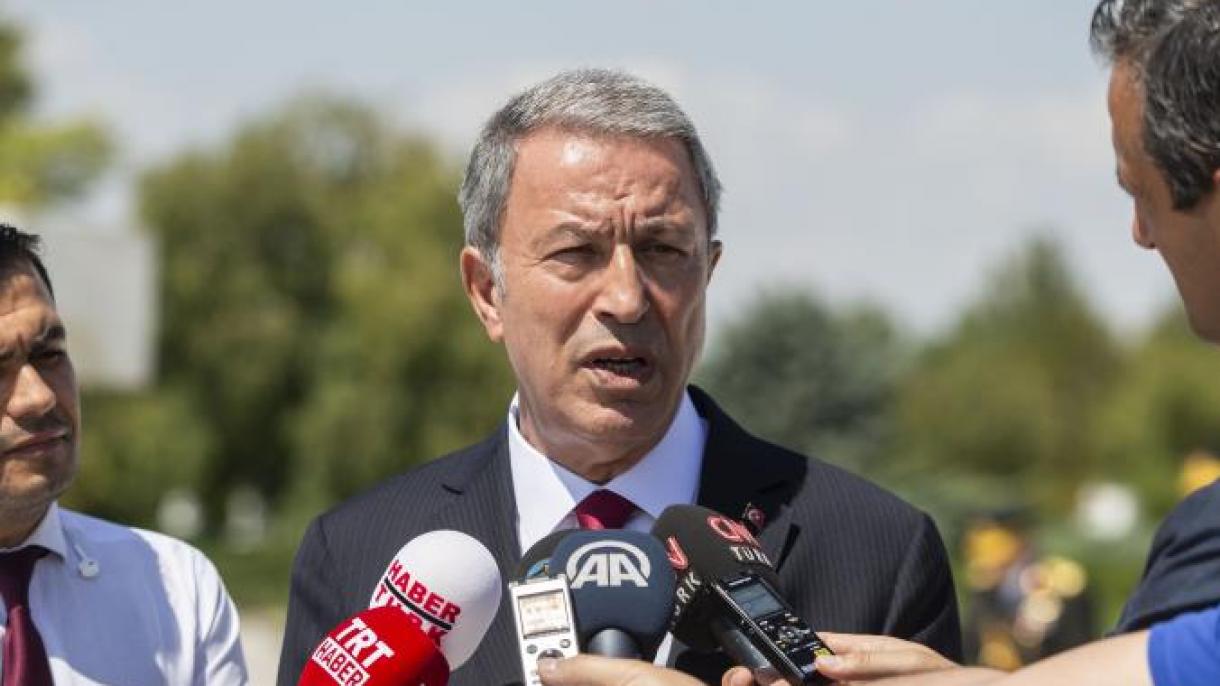 Hulusi Akar, Britaniýanyň Goranmak ministri bilen telefon arkaly söhbetdeşlik geçirdi