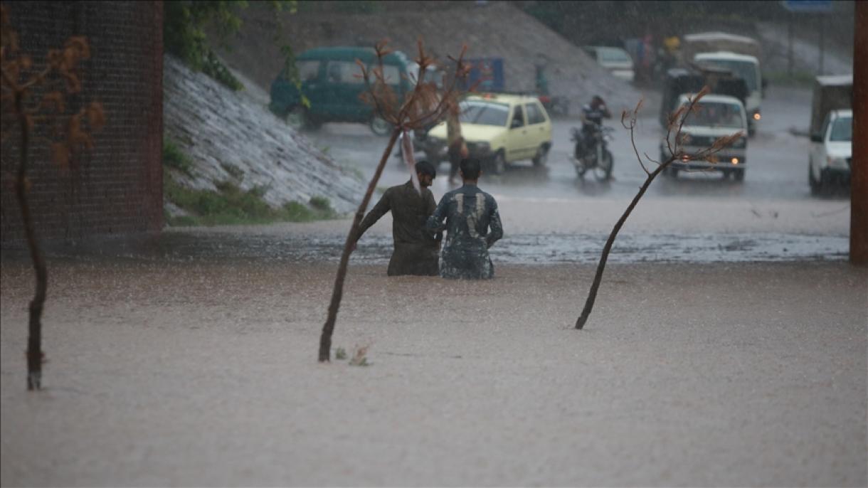 بارندگی شدید در پاکستان 90 قربانی گرفت