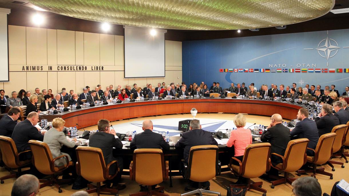 Brüsszelben találkoztak a NATO védelmi miniszterei