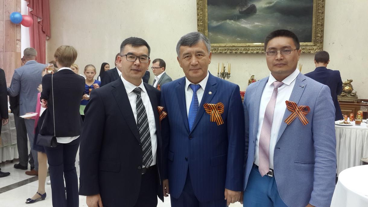 Кыргызстандын Элчилиги 9-Май Жеңиш күнүн мурдагы Совет элдери менен бирге белгиледи