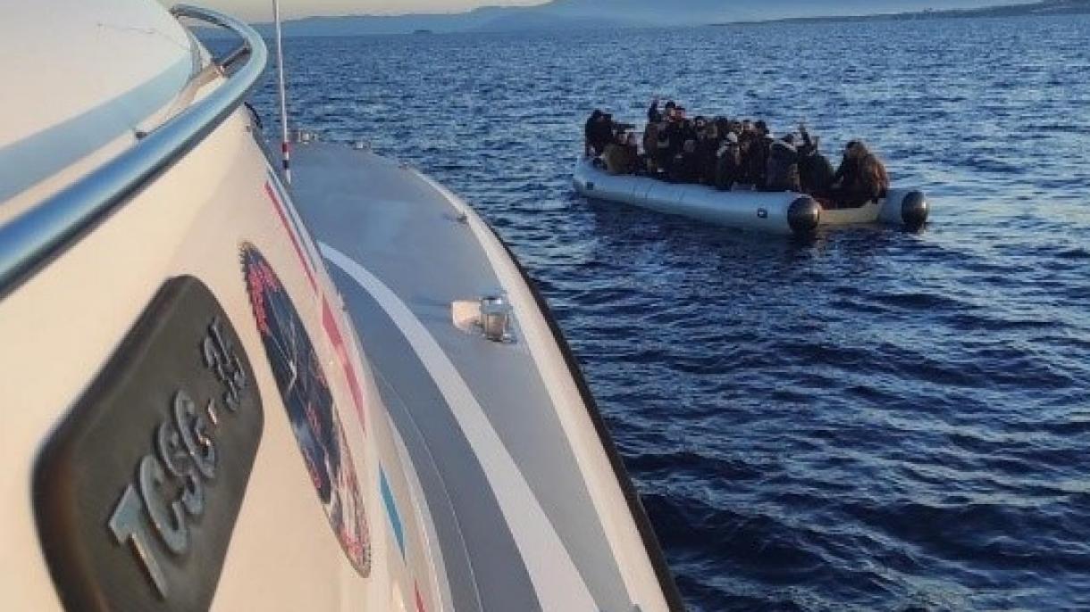 55 menekültet mentettek ki a tengerből az izmiri Çeşme körzetében