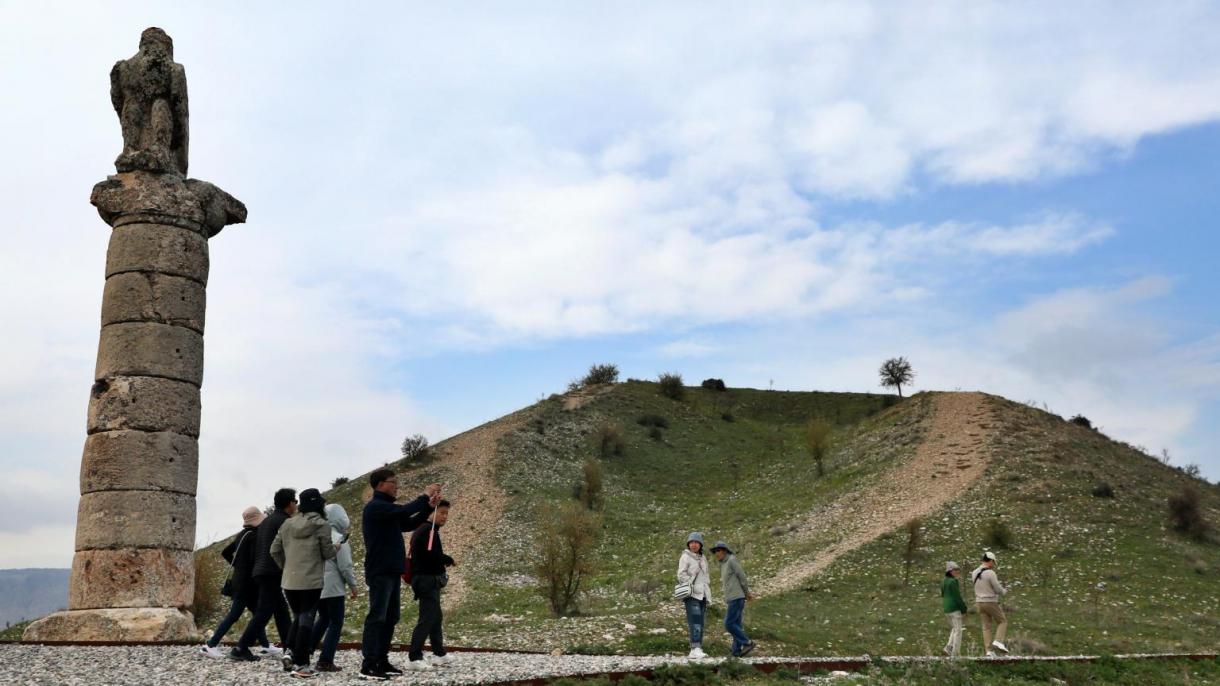 adiyaman guney kore turistler2.jpg