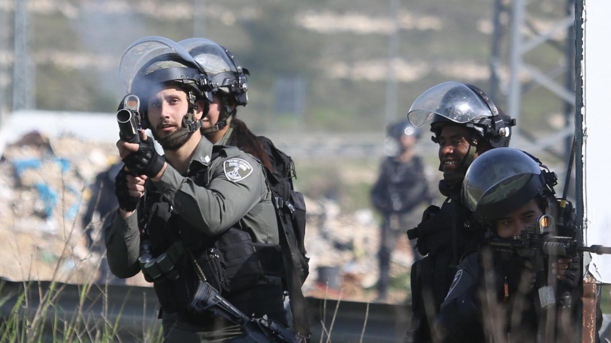 Redada entre los soldados israelíes y los estudiantes palestinos