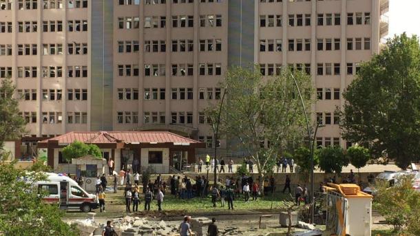 Ataque terrorista en Gaziantep: ha caído mártir un policía y han resultado heridas 18 personas