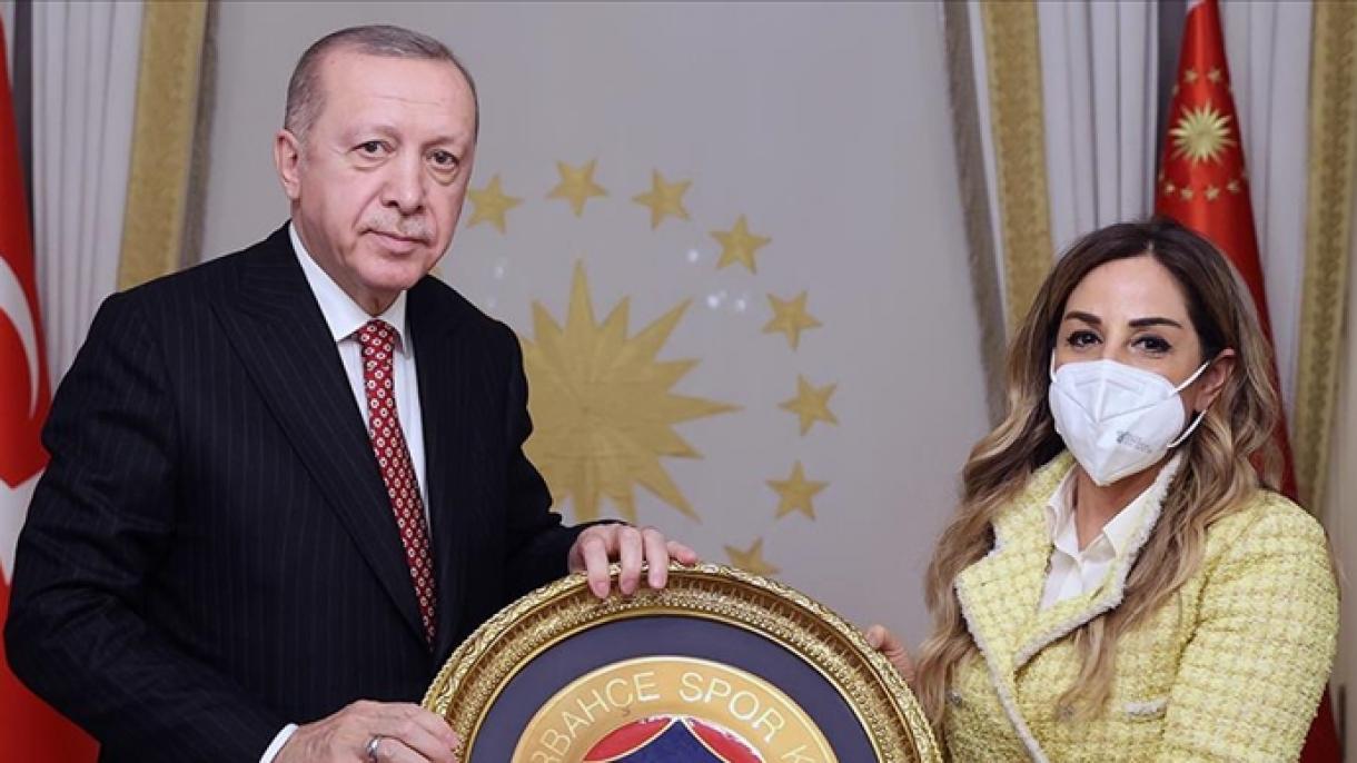 ترک صدر نے والی بال وومن ٹیم کی کھلاڑیوں کو شرف ملاقات بخشا
