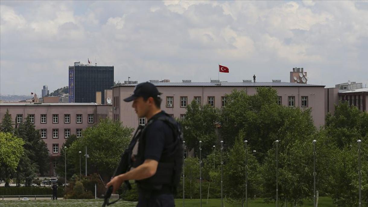 A török parlament elleni terrortámadást előztek meg