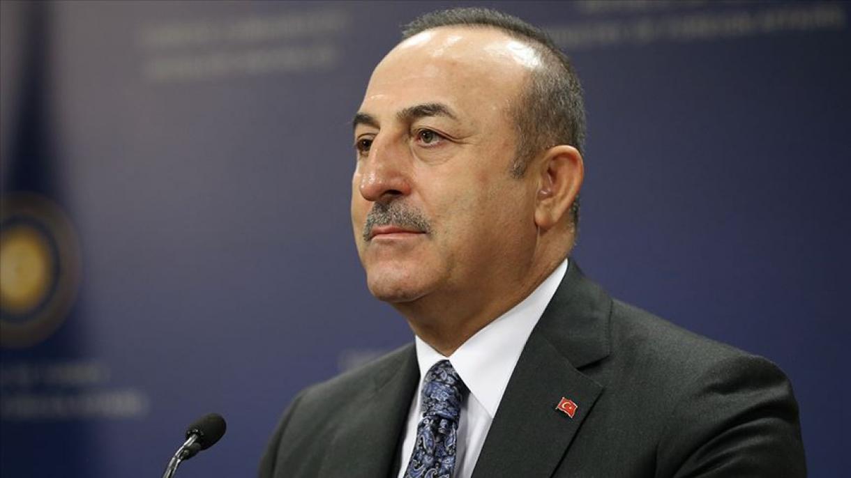 Çavuşoğlu avalia o abandono de Hafter sem assinar o acordo de cessar-fogo