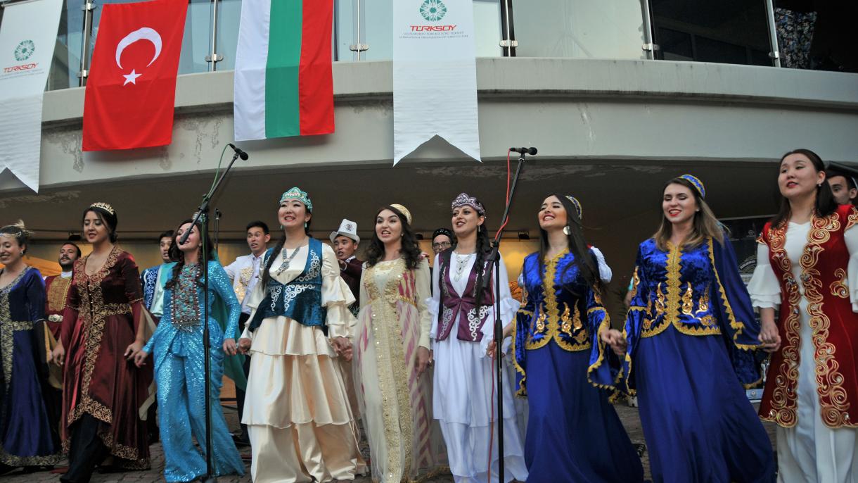 turksoy bulgaristan konser1.jpg