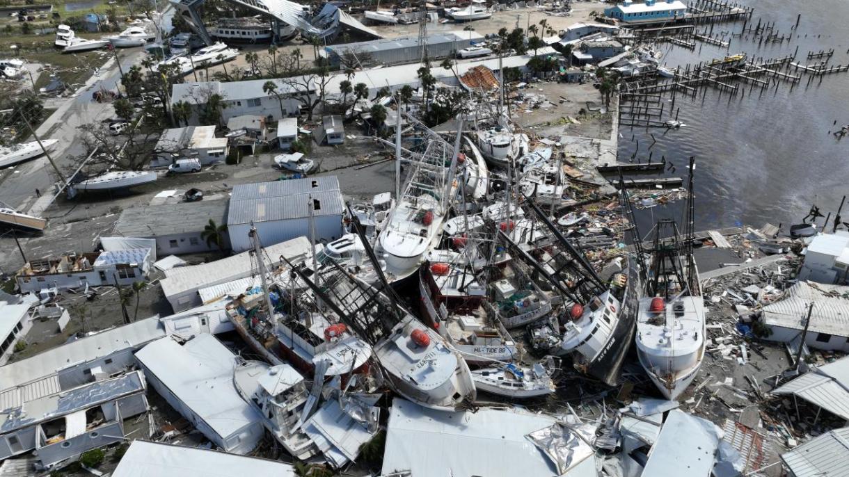 Ураганът Иън предизвика огромни разрушения във Флорида...