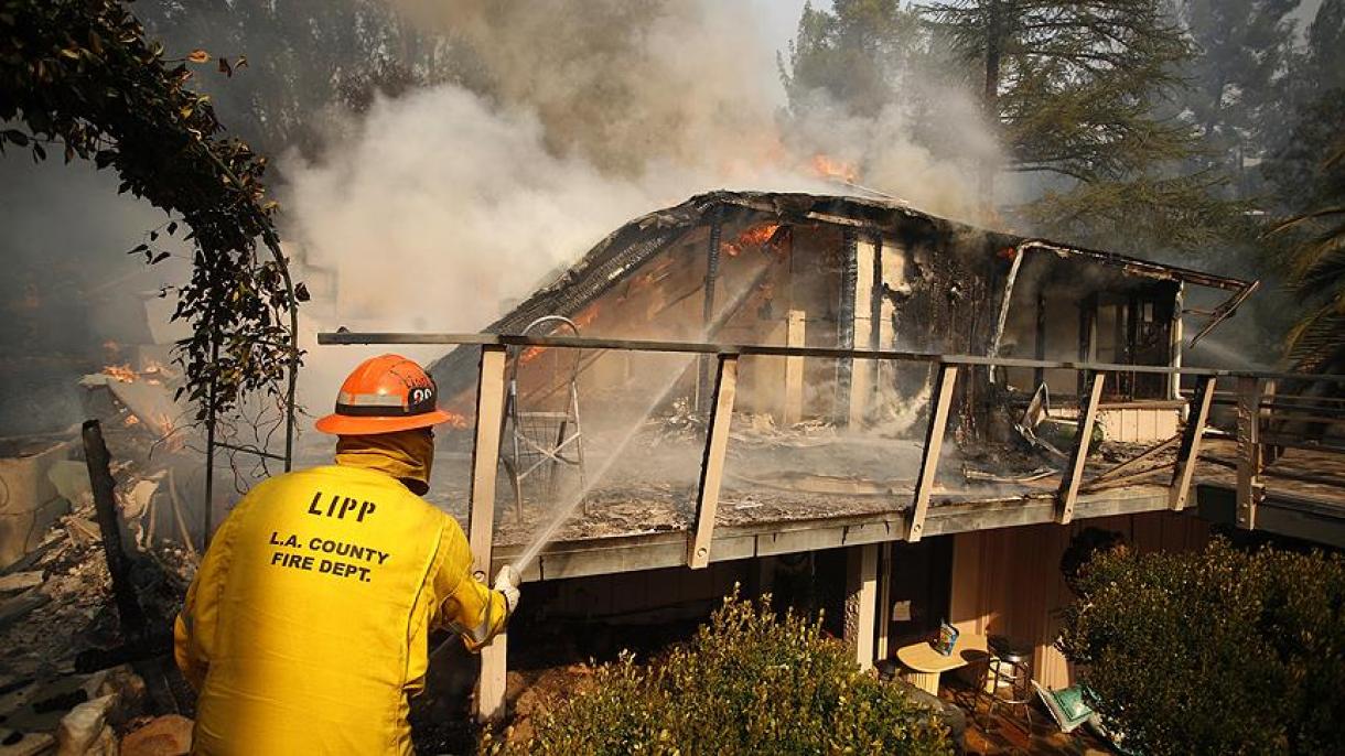 افزایش تعداد جانباختگان آتش‌سوزی جنگل‌های کالیفرنیا