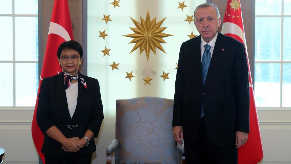 Il presidente Erdogan riceve il ministro degli Esteri dell’Indonesia