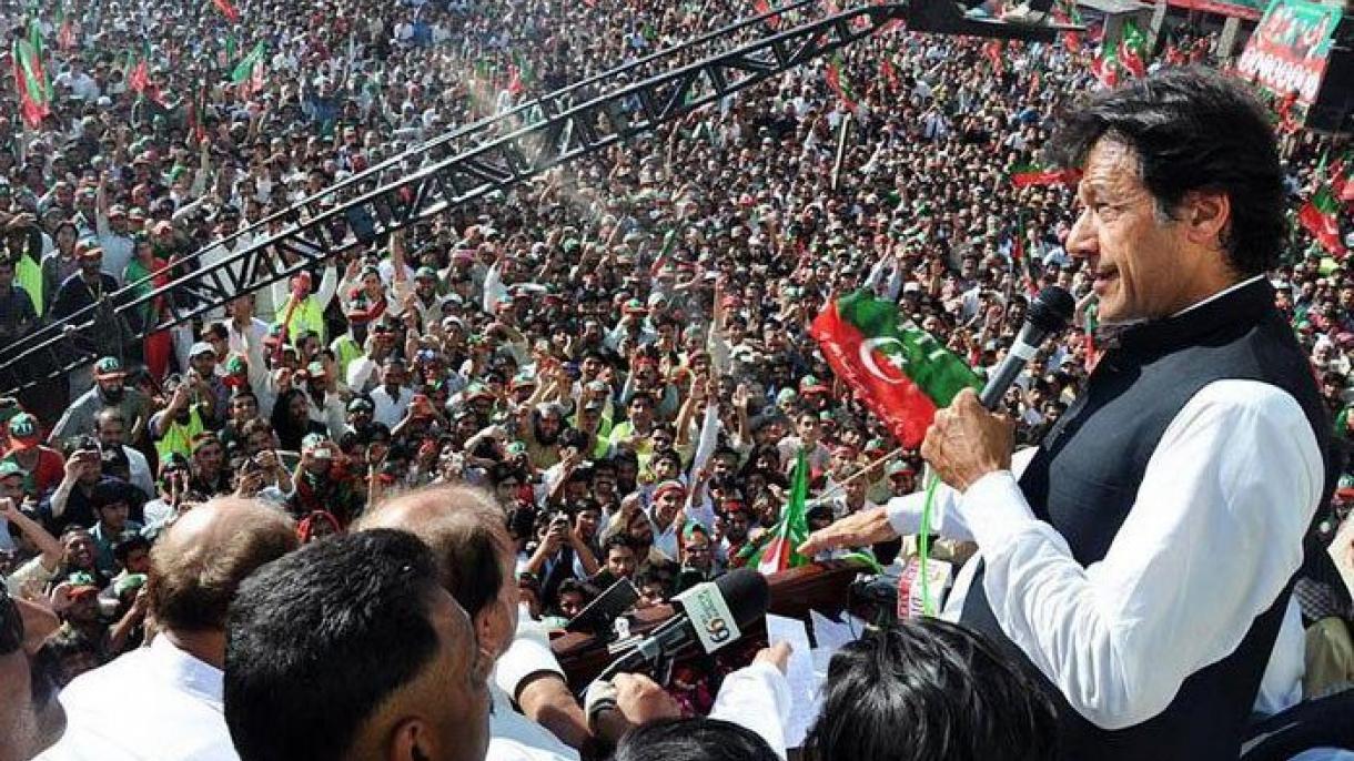 نئے انتخابات تک اپنی پُرامن جدوجہد جاری رکھیں گے، میں کسی سے کوئی تصادم نہیں چاہتا : عمران خان